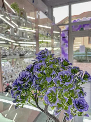 Detaliu decorativ din magazinul Bijuteria Iris