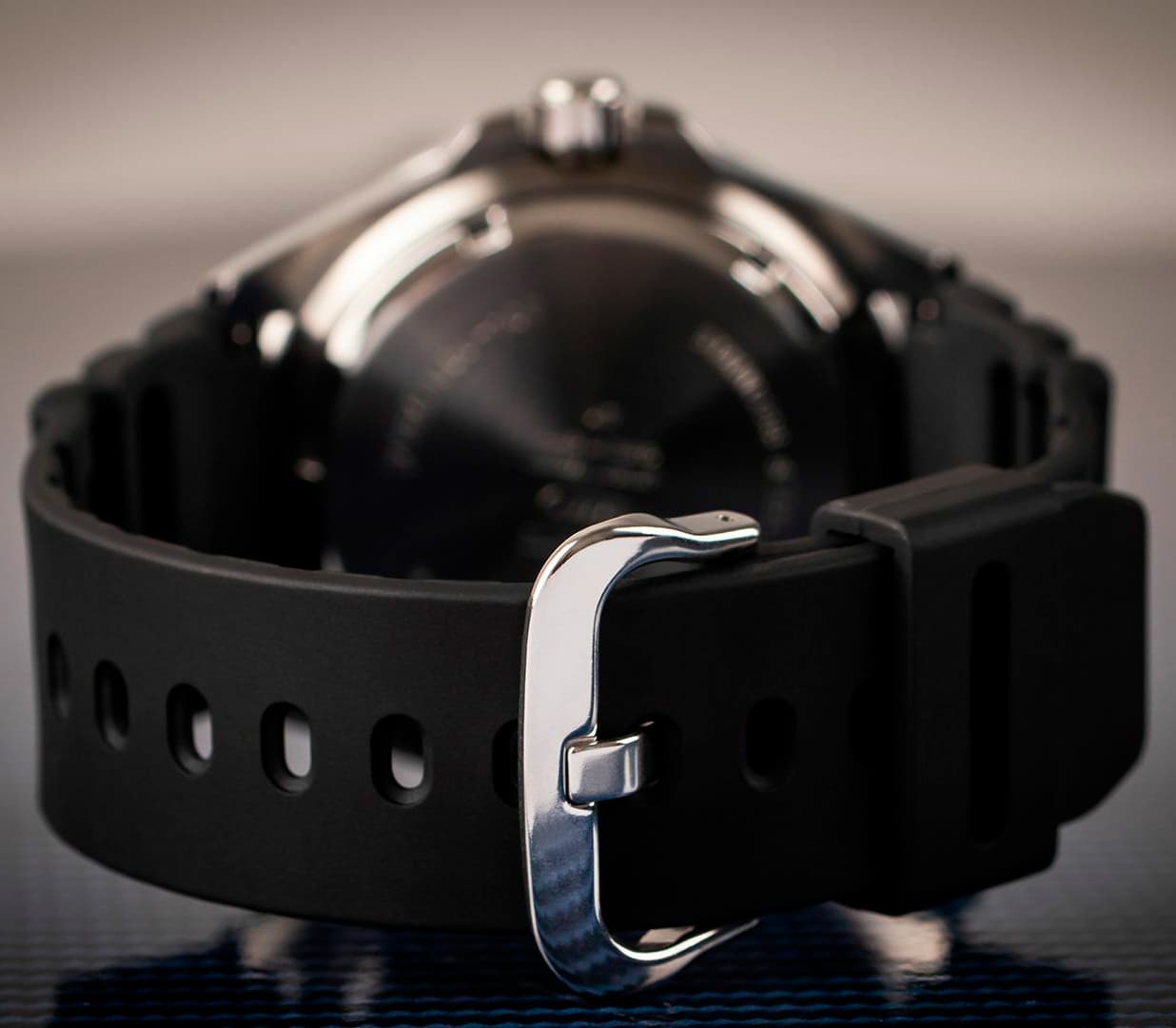 Мъжки аналогов часовник Casio Diving - MDV-107-1A3VEF
